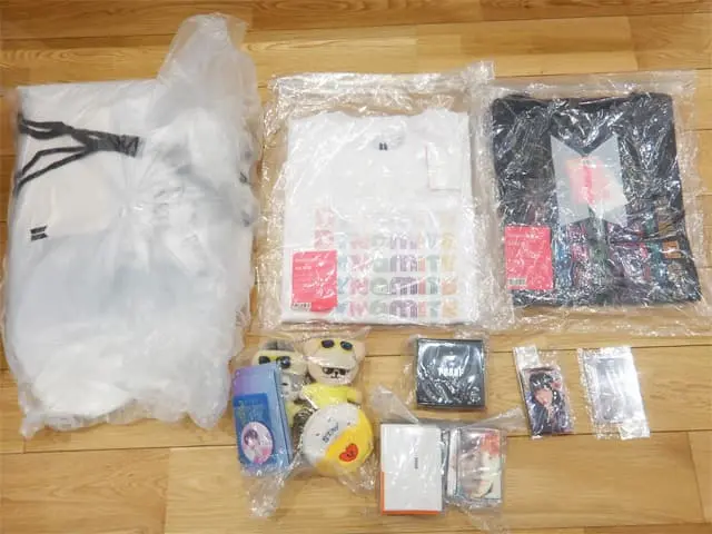 BTSを含むK-POPグッズのパーカー・Tシャツ・トレカなどを買取